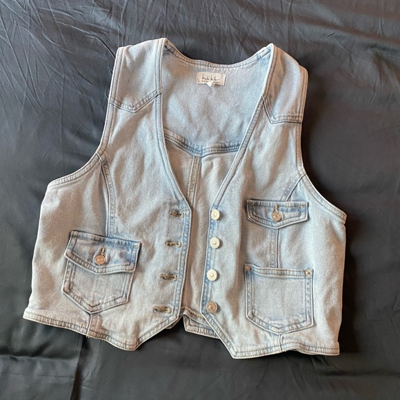 Nicole Miller Jean Vest - Picture 4 of 11
